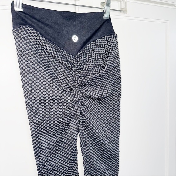 Black Butt Lifting High Waist Leggings Tummy Control Bubble Stretchable Medium - Picture 8 of 11